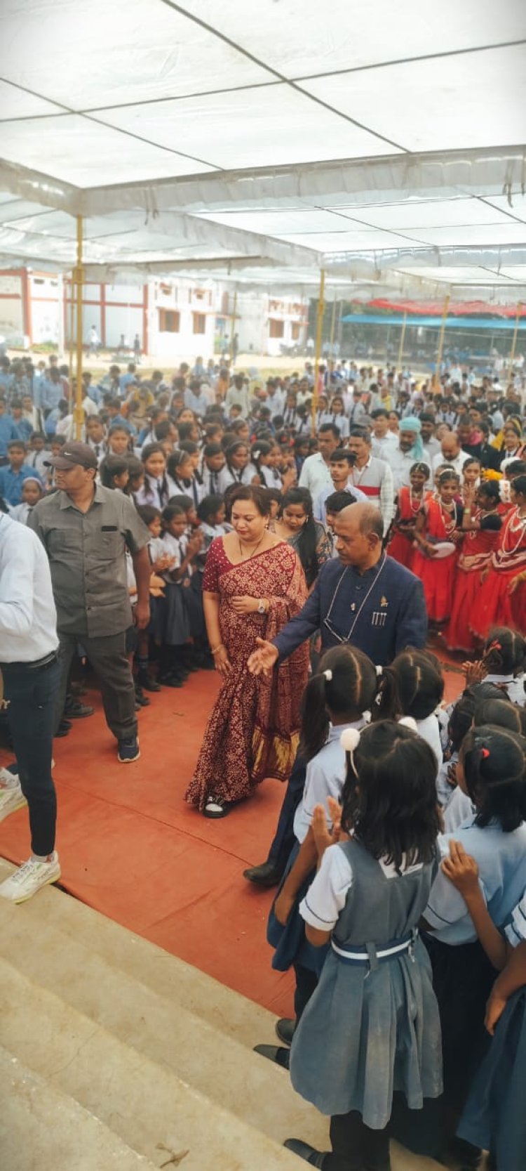 *बाल दिवस पर जिला पंचायत अध्यक्ष रहित शैक्षणिक संस्थानों में बाल मेले में सम्मिलित*