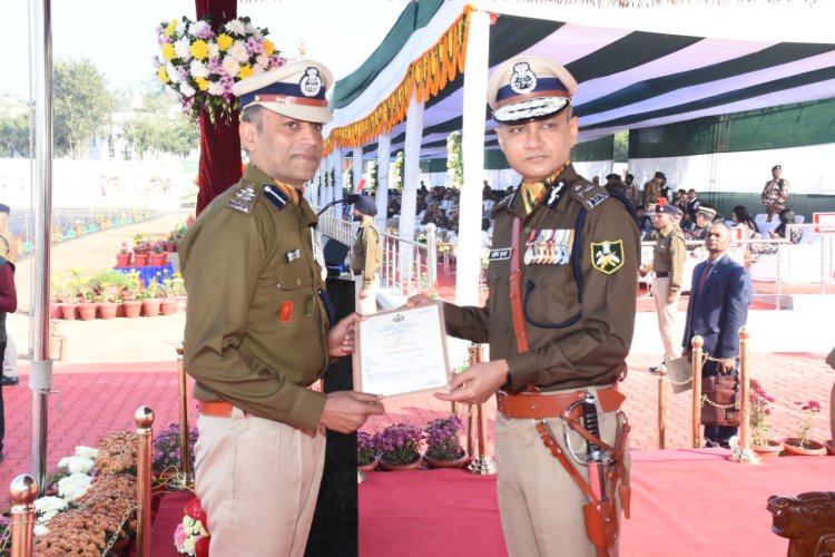 *आइटीबीपी 27वीं वाहिनी को मिली नक्सली गतिविधियों ऑपरेशन के लिए ट्रॉफी*
