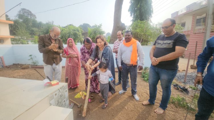 *रंगमंच हेतु जिला पंचायत अध्यक्ष ने किया भूमि पूजन*