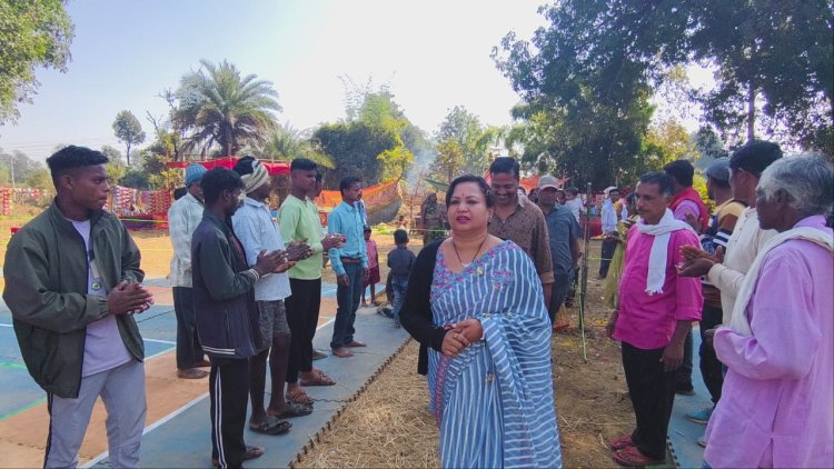 *ग्राम सरोली रानी पारा में जिला पंचायत अध्यक्ष कबड्डी प्रतियोगिता कार्यक्रम में हुई सम्मिलित*