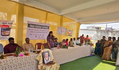 *मोहला दशहरा मैदान में मितानिनों के द्वारा स्वस्थ ग्राम पंचायत कार्यक्रम का किया गया आयोजन*
